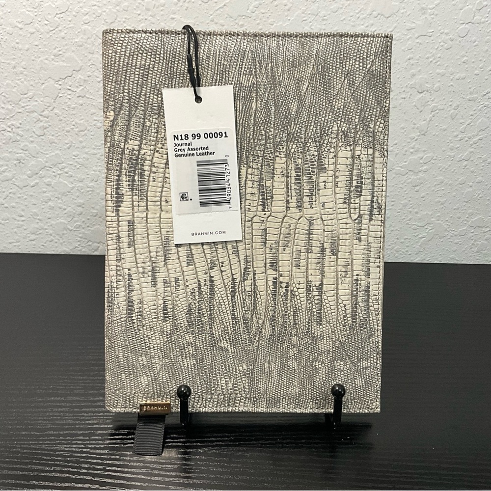 Brahmin Journal FAIREST GREY WHITECAP Leather Neutral Coloring NWT